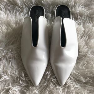 Jeffrey Campbell White Mules New Size 9
